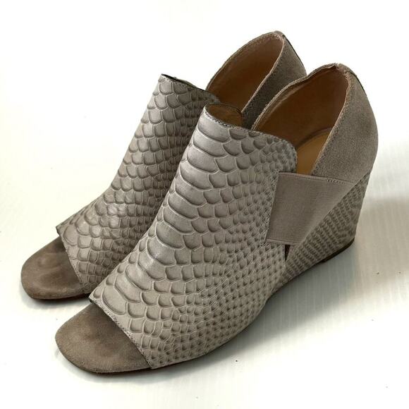 Donald Pliner Lizzy wedge shoes peep toe bootie size 9 grey - Picture 1 of 9